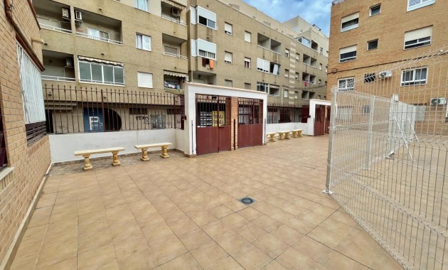 Herverkoop - Appartement / flat -
Torrevieja - Centro