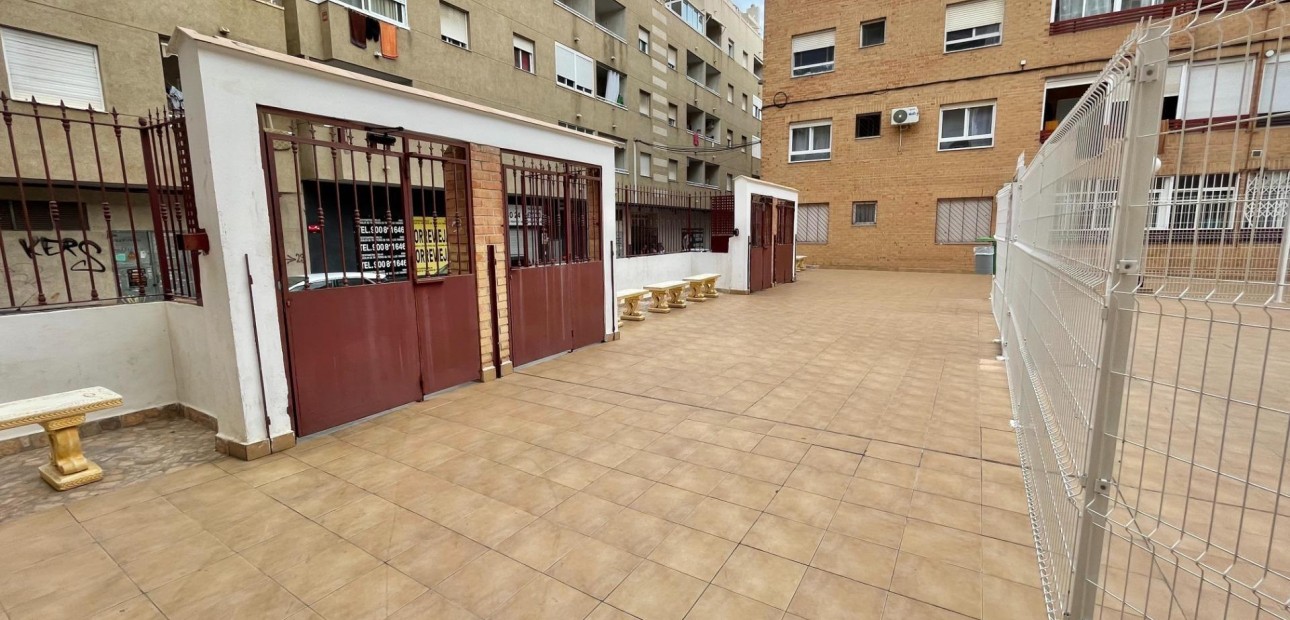Herverkoop - Appartement / flat -
Torrevieja - Centro