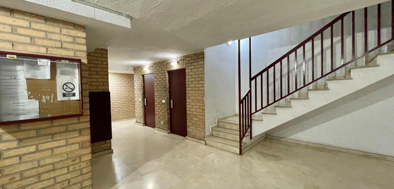 Herverkoop - Appartement / flat -
Torrevieja - Centro