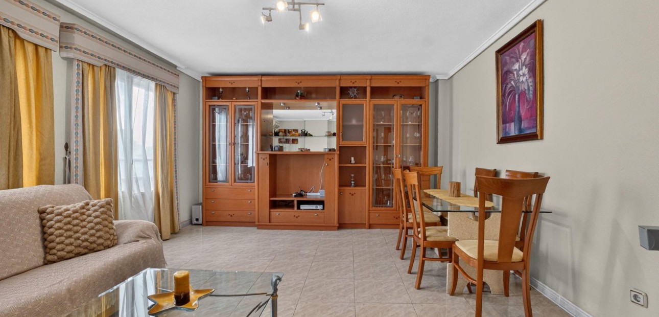 Venta - Apartamento / piso -
Torrevieja - Torrevieja - Centre