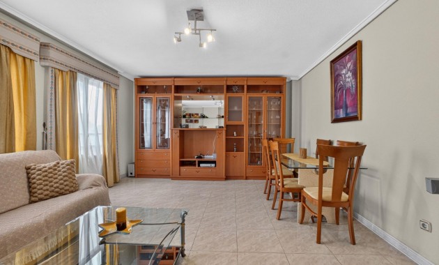 Venta - Apartamento / piso -
Torrevieja - Torrevieja - Centre