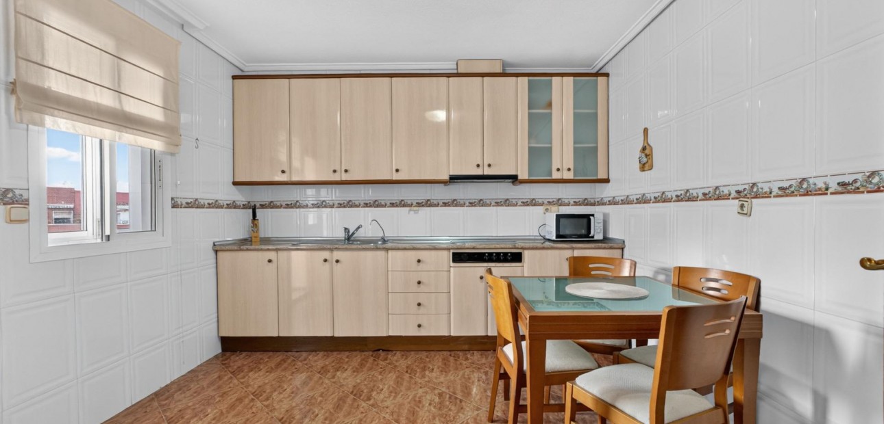 Venta - Apartamento / piso -
Torrevieja - Torrevieja - Centre