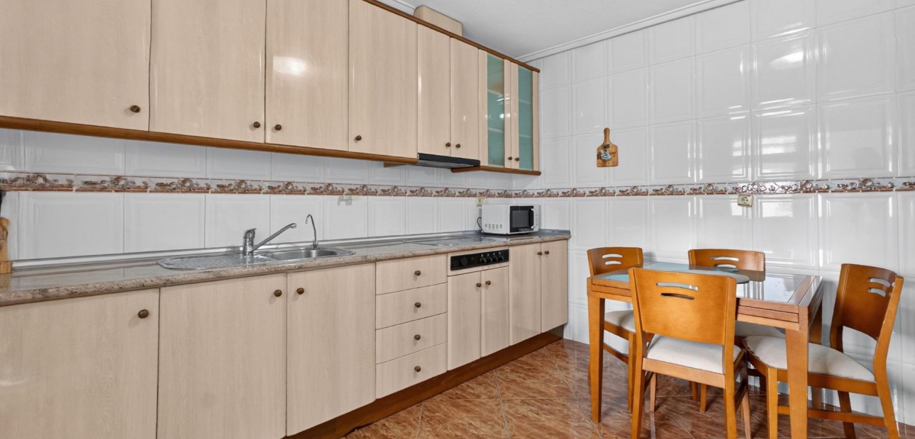 Venta - Apartamento / piso -
Torrevieja - Torrevieja - Centre