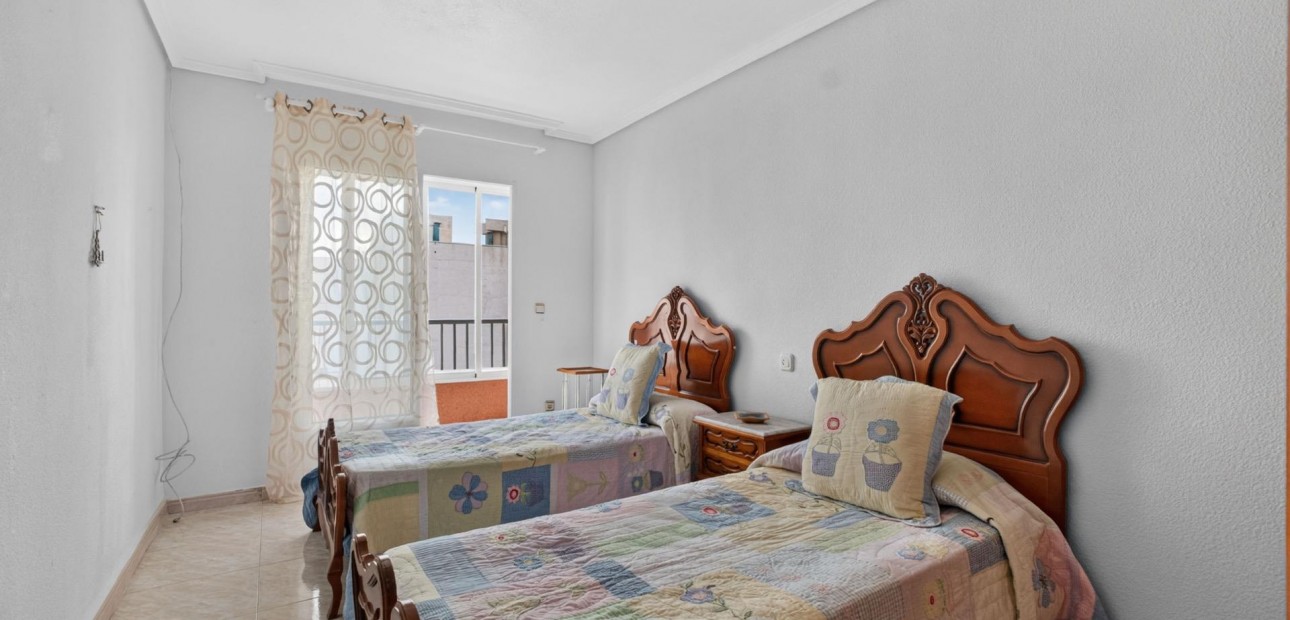 Venta - Apartamento / piso -
Torrevieja - Torrevieja - Centre