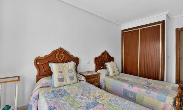 Venta - Apartamento / piso -
Torrevieja - Torrevieja - Centre