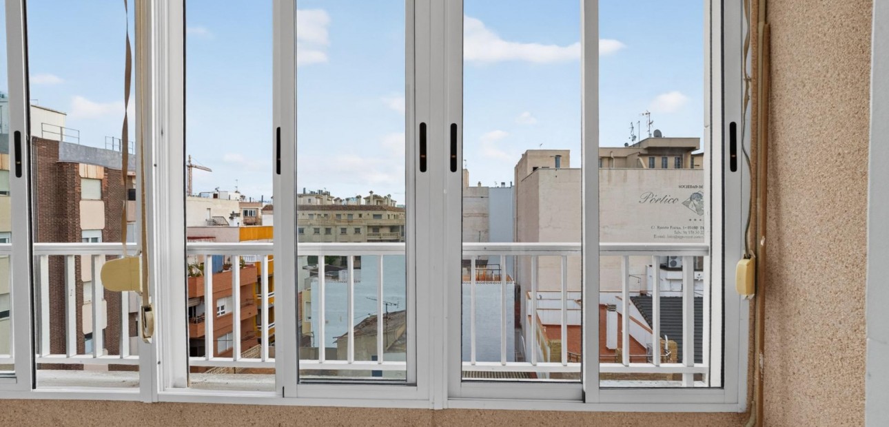 Venta - Apartamento / piso -
Torrevieja - Torrevieja - Centre