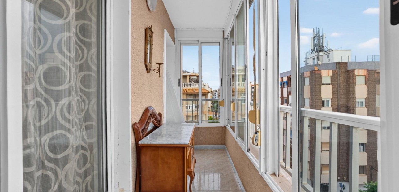 Venta - Apartamento / piso -
Torrevieja - Torrevieja - Centre