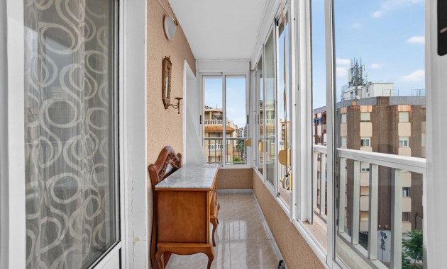 Venta - Apartamento / piso -
Torrevieja - Torrevieja - Centre