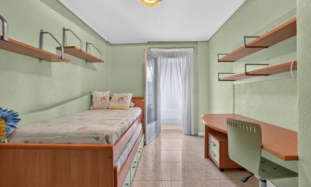Venta - Apartamento / piso -
Torrevieja - Torrevieja - Centre
