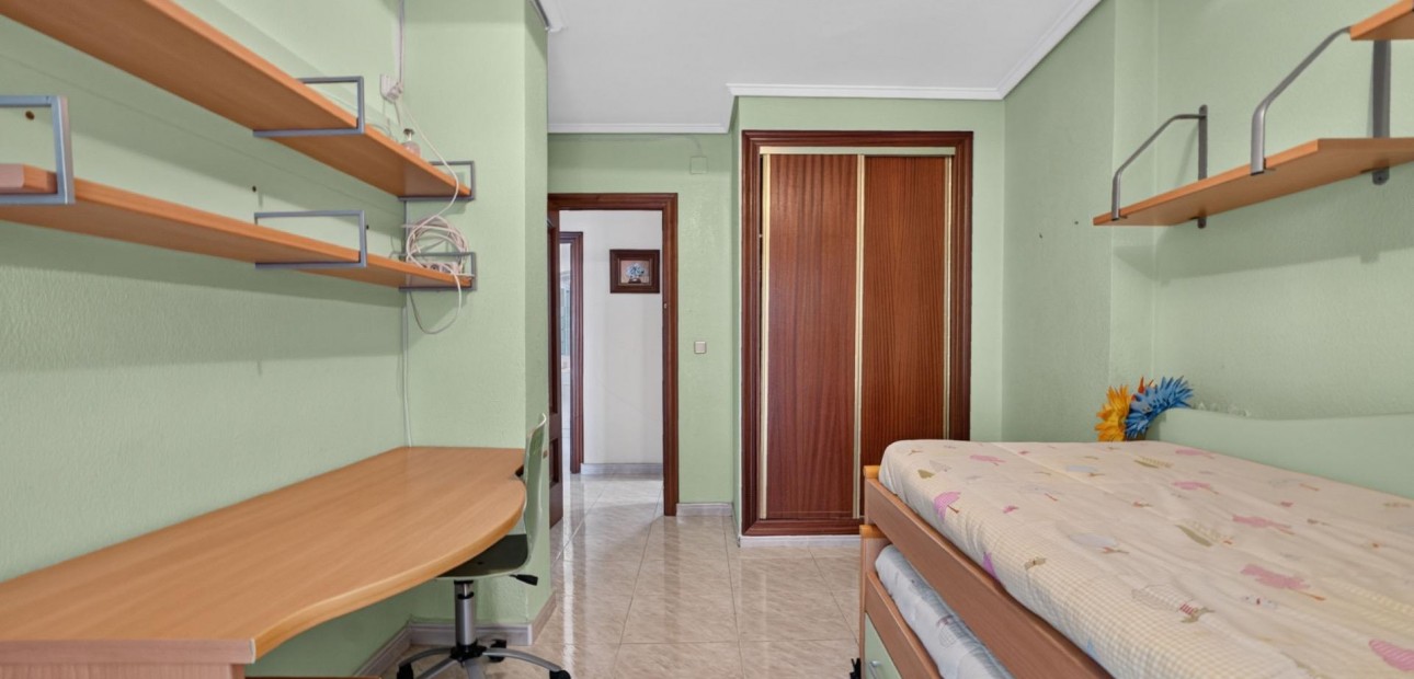 Venta - Apartamento / piso -
Torrevieja - Torrevieja - Centre