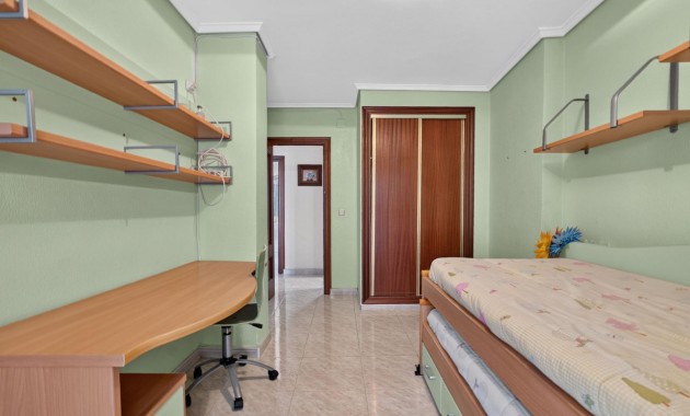 Venta - Apartamento / piso -
Torrevieja - Torrevieja - Centre