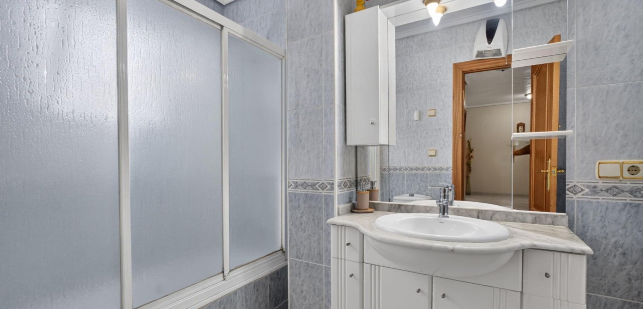 Venta - Apartamento / piso -
Torrevieja - Torrevieja - Centre