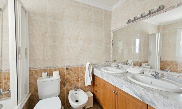 Venta - Apartamento / piso -
Orihuela Costa - Cabo Roig