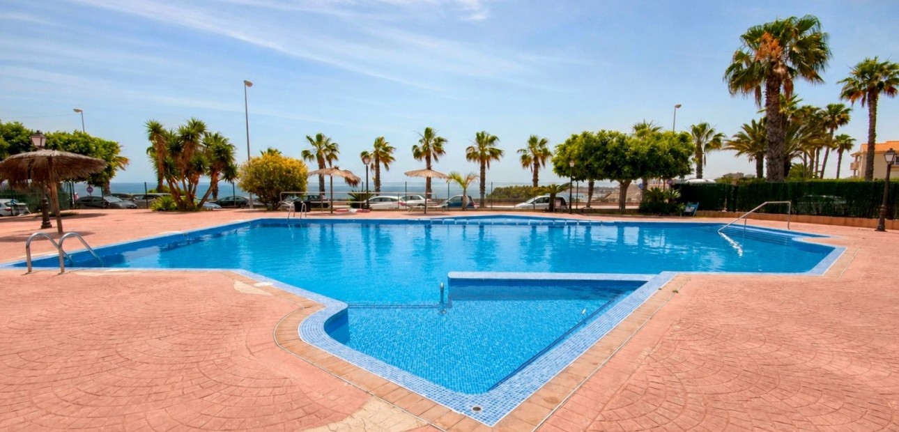 Venta - Apartamento / piso -
Orihuela Costa - Cabo Roig
