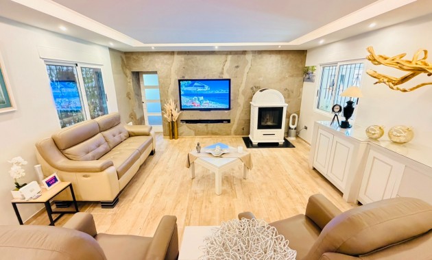 Sale - Country Property -
Daya Vieja - Daya Vieja - Country