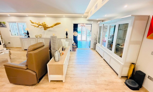 Sale - Country Property -
Daya Vieja - Daya Vieja - Country