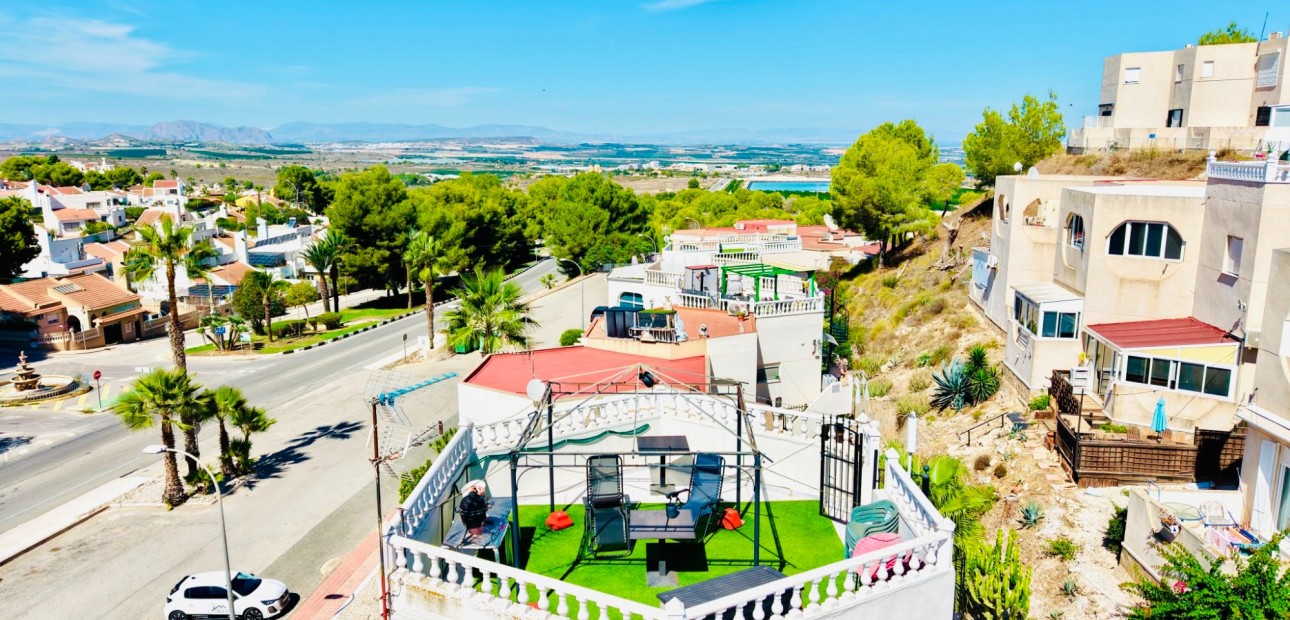 Herverkoop - Appartement / flat -
San Miguel de Salinas - Las Comunicaciones