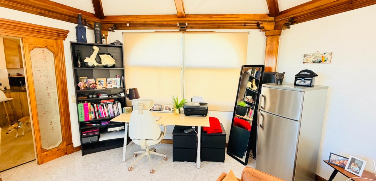 Herverkoop - Appartement / flat -
San Miguel de Salinas - Las Comunicaciones