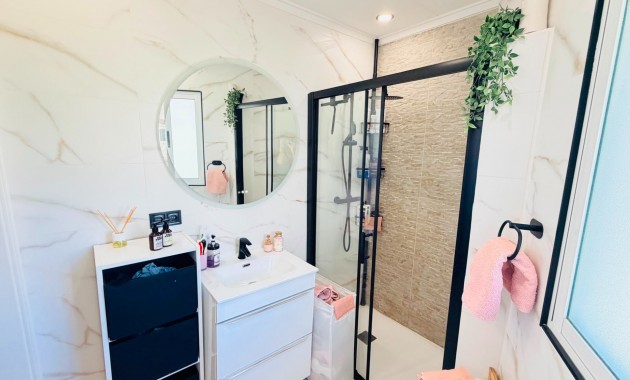Herverkoop - Appartement / flat -
San Miguel de Salinas - Las Comunicaciones