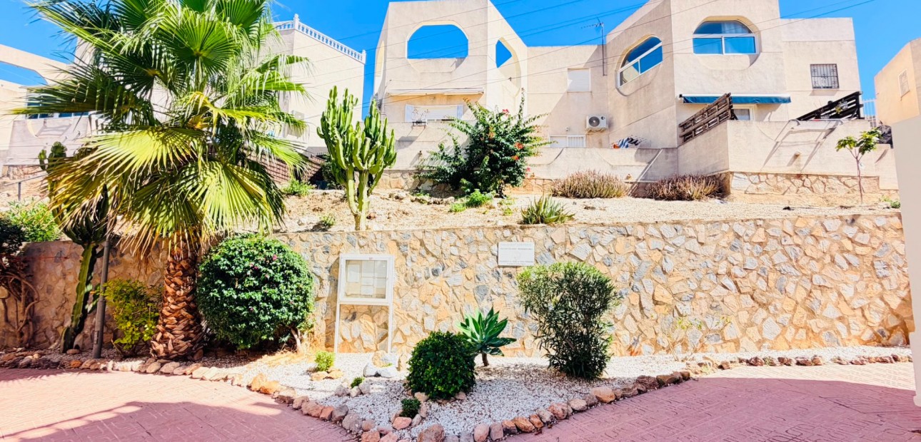 Herverkoop - Appartement / flat -
San Miguel de Salinas - Las Comunicaciones