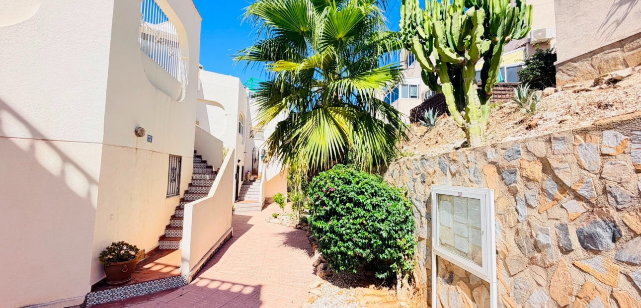Herverkoop - Appartement / flat -
San Miguel de Salinas - Las Comunicaciones