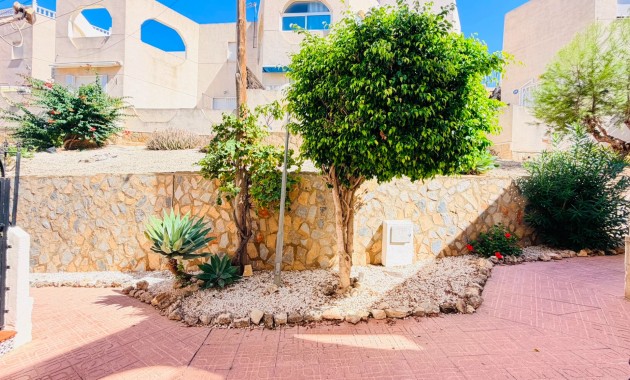 Herverkoop - Appartement / flat -
San Miguel de Salinas - Las Comunicaciones