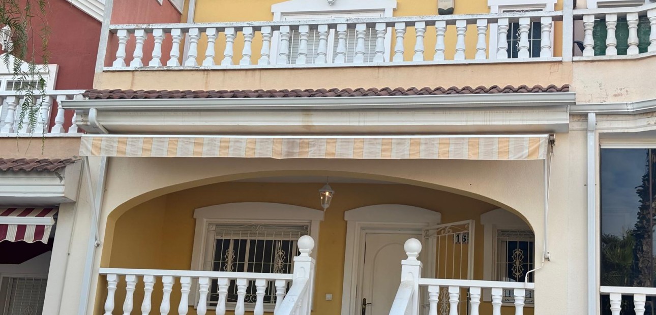Venta - Adosado -
Benijofar - Monte Azul