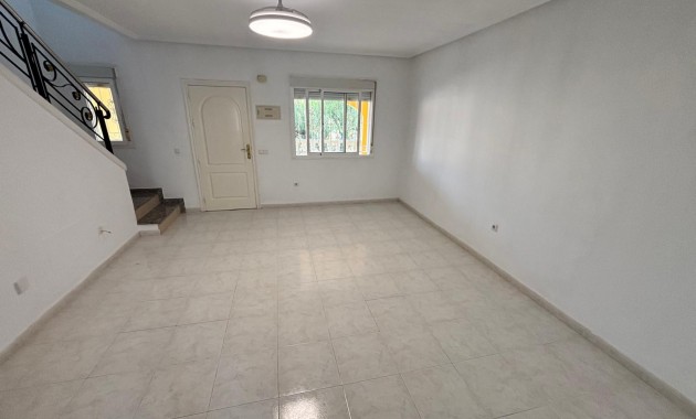 Venta - Adosado -
Benijofar - Monte Azul
