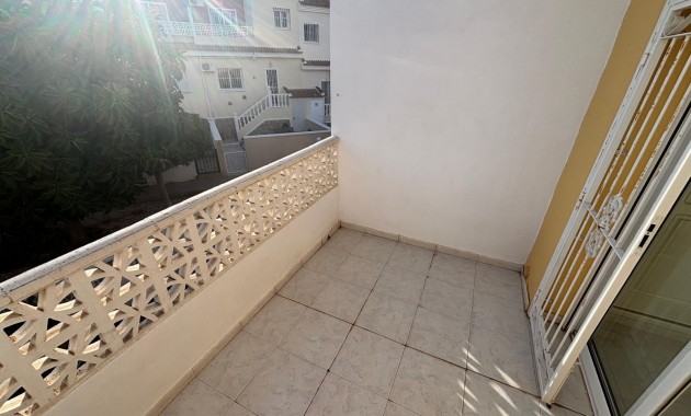 Venta - Adosado -
Benijofar - Monte Azul