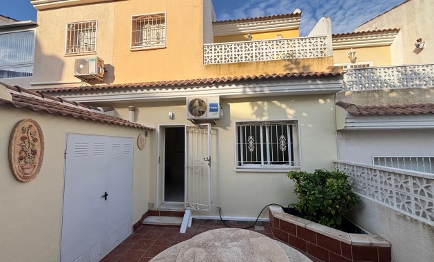 Venta - Adosado -
Benijofar - Monte Azul