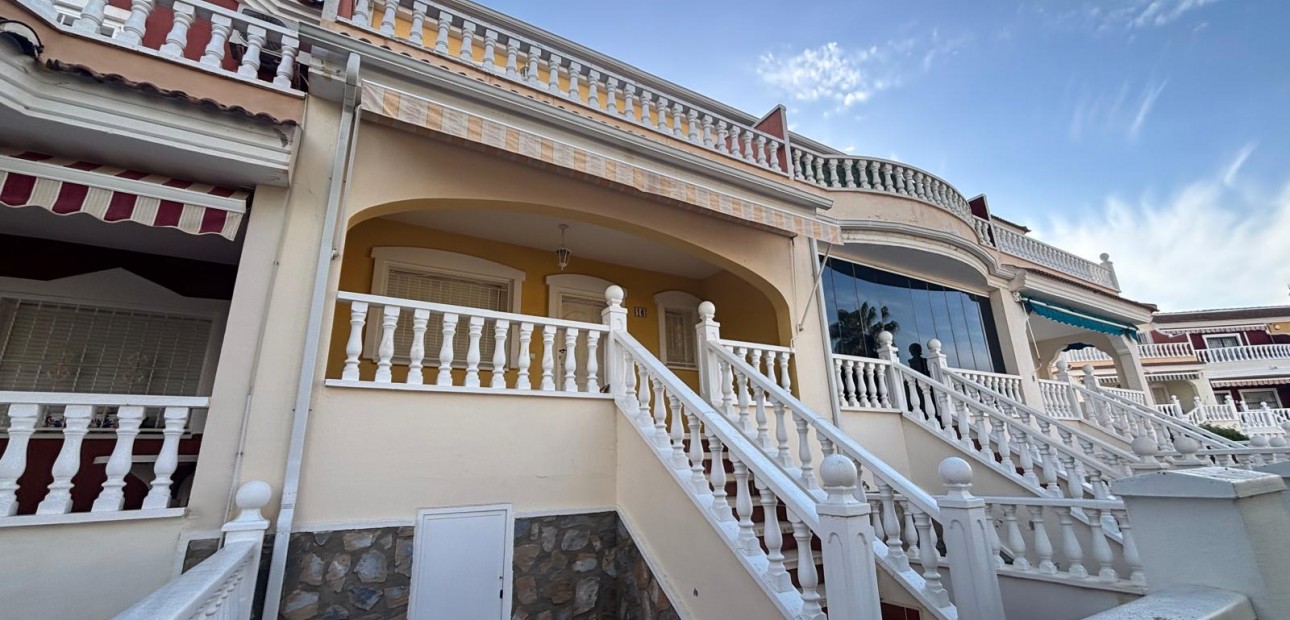 Venta - Adosado -
Benijofar - Monte Azul