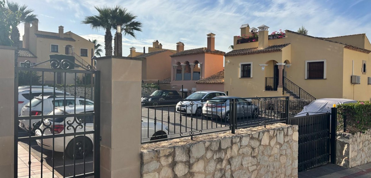 Venta - Apartamento / piso -
Algorfa - La Finca Golf Resort