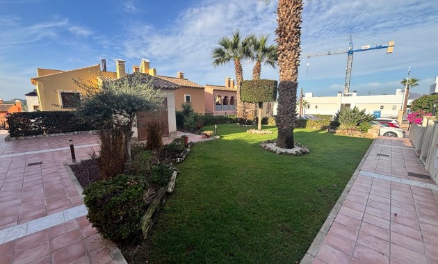 Venta - Apartamento / piso -
Algorfa - La Finca Golf Resort