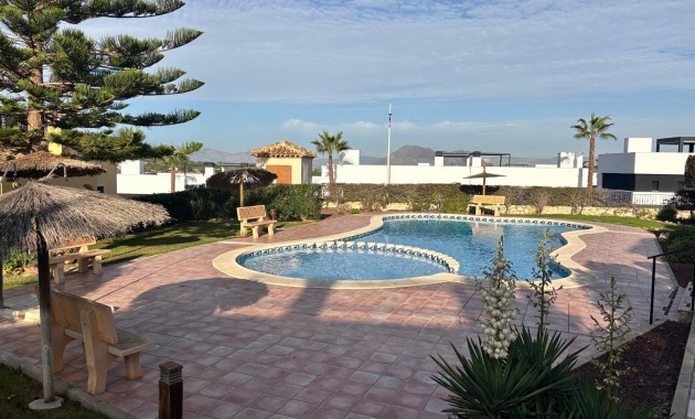Venta - Apartamento / piso -
Algorfa - La Finca Golf Resort