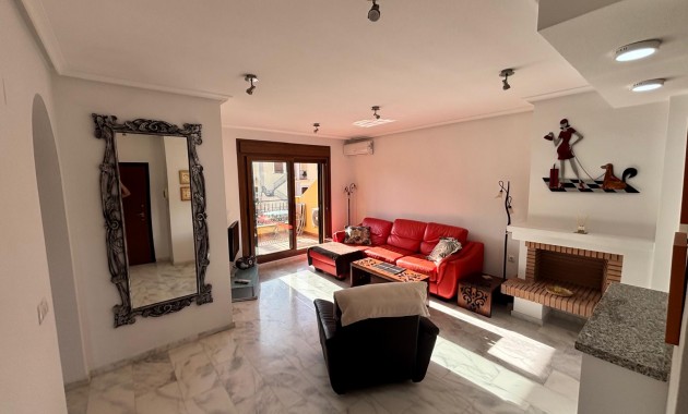 Venta - Apartamento / piso -
Algorfa - La Finca Golf Resort