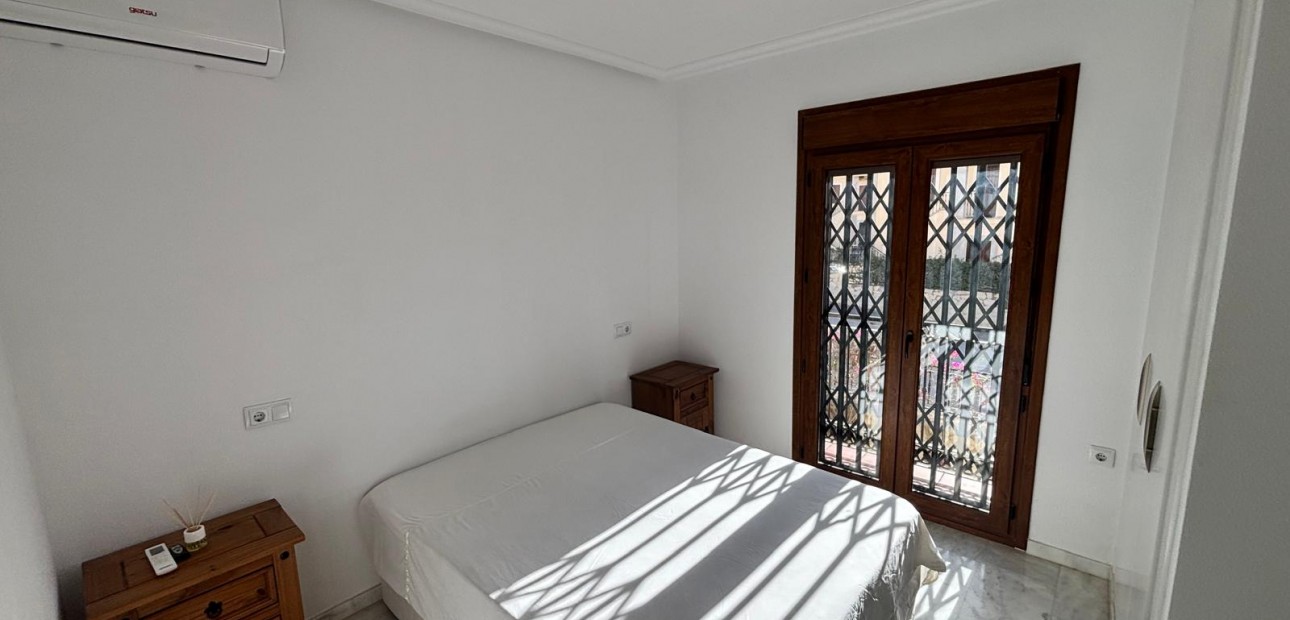 Venta - Apartamento / piso -
Algorfa - La Finca Golf Resort