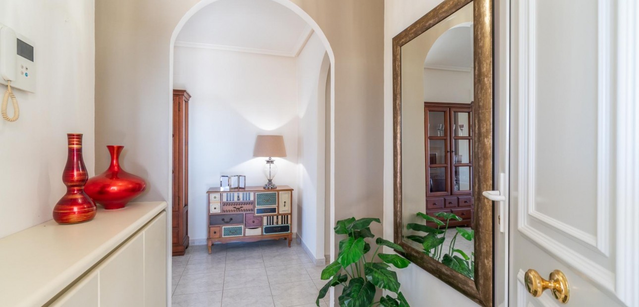 Venta - Villa -
Orihuela Costa - Playa Flamenca