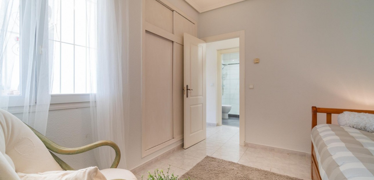 Venta - Villa -
Orihuela Costa - Playa Flamenca