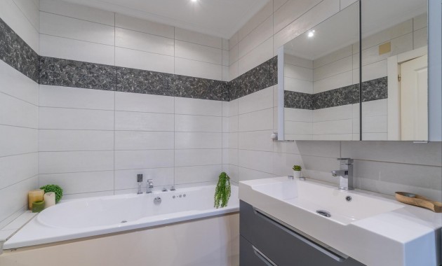 Venta - Villa -
Orihuela Costa - Playa Flamenca