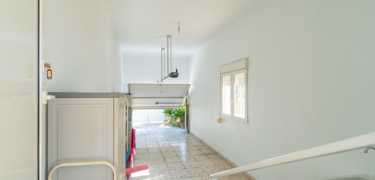 Venta - Villa -
Orihuela Costa - Playa Flamenca