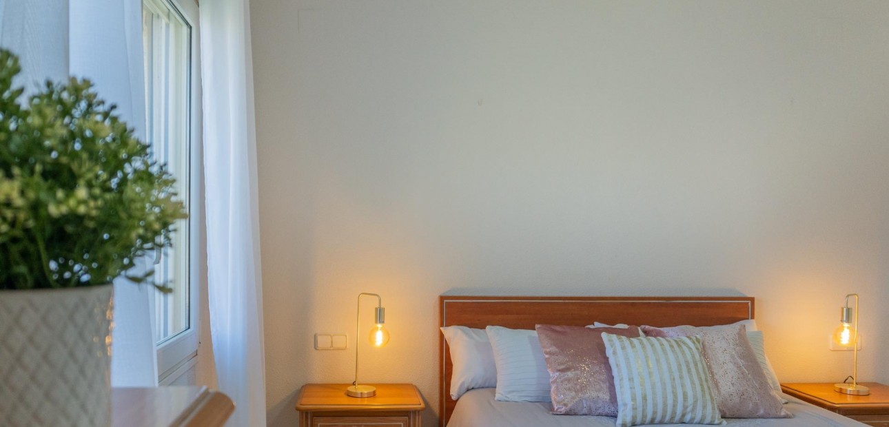 Venta - Villa -
Orihuela Costa - Playa Flamenca