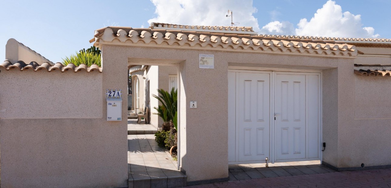 Venta - Villa -
Orihuela Costa - Playa Flamenca