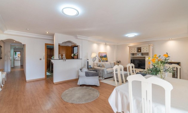 Venta - Ático -
Torrevieja - Centro