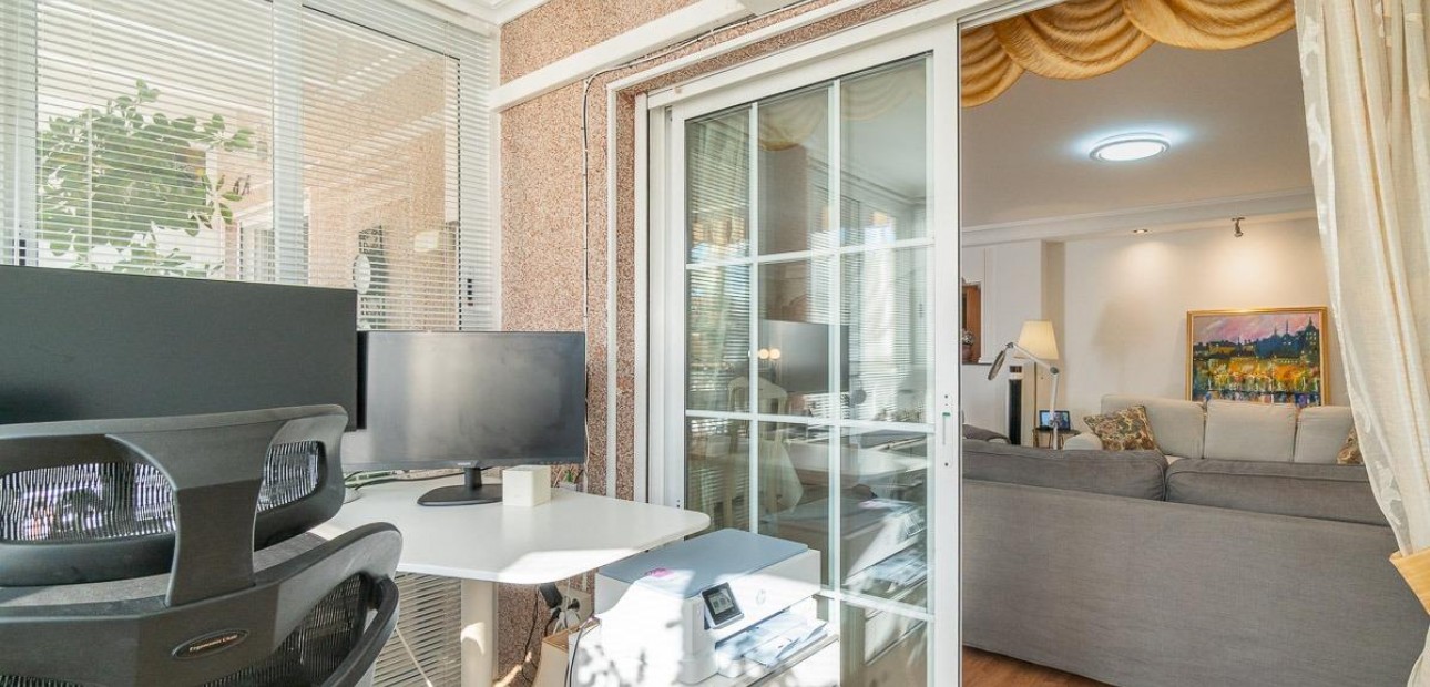 Venta - Ático -
Torrevieja - Centro