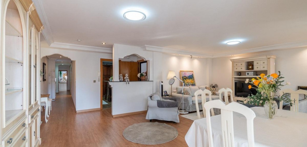 Venta - Ático -
Torrevieja - Centro