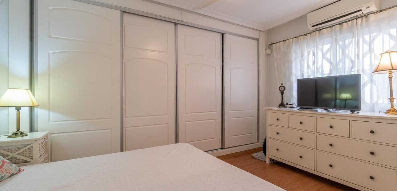 Venta - Ático -
Torrevieja - Centro
