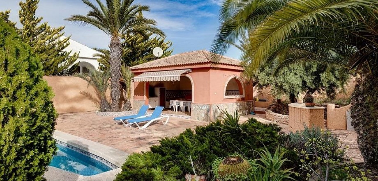 Herverkoop - Detached Villa -
Torrevieja - Torretas