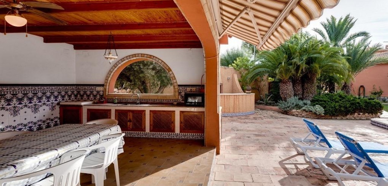 Herverkoop - Detached Villa -
Torrevieja - Torretas