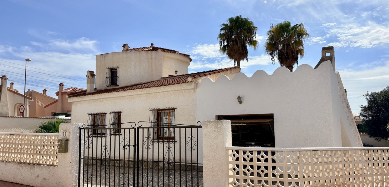 Herverkoop - Villa -
Rojales - Ciudad Quesada