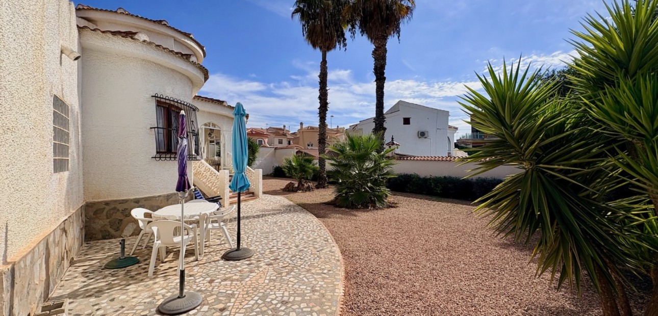 Herverkoop - Villa -
Rojales - Ciudad Quesada
